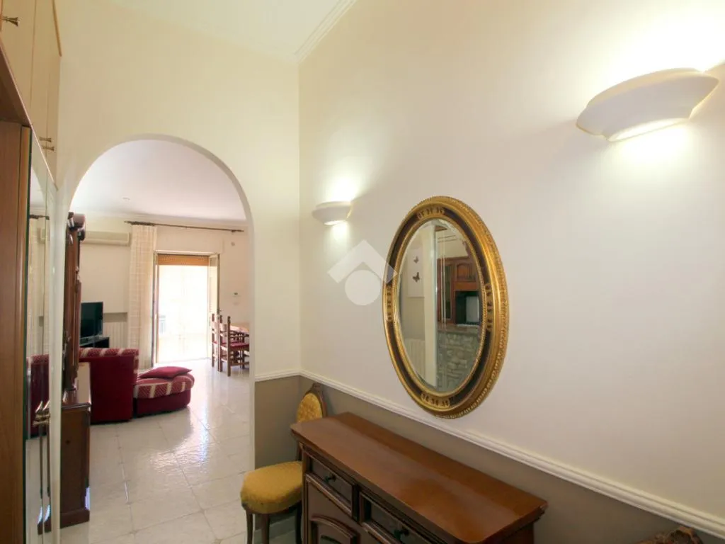 Esik - Modern 3-Bedroom Apartment in Lucera