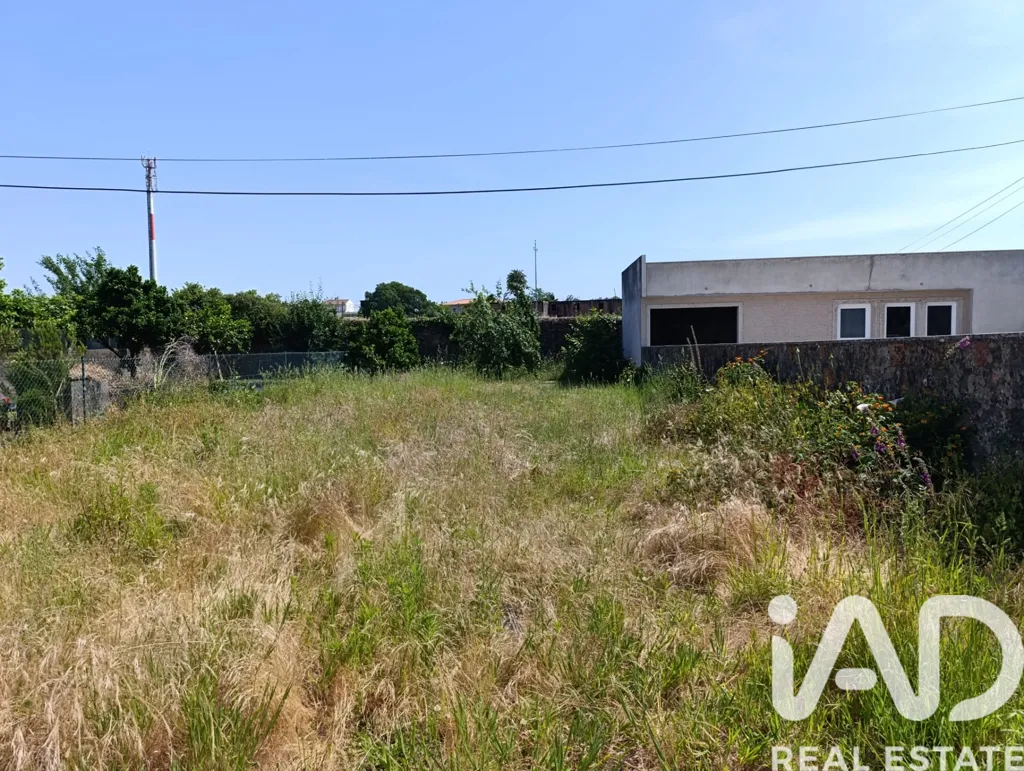 Aed - Buildable Plot with Church View in Beiriz