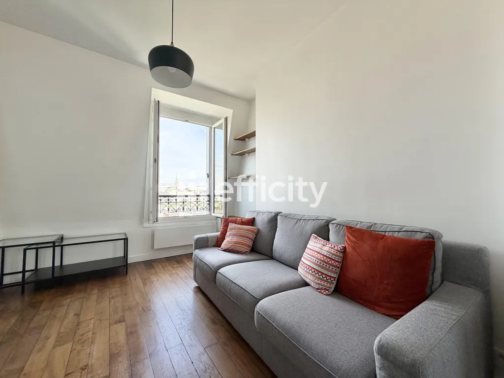 Séjour - Appartement Lumineux avec Vue Dégagée à Paris 20ème