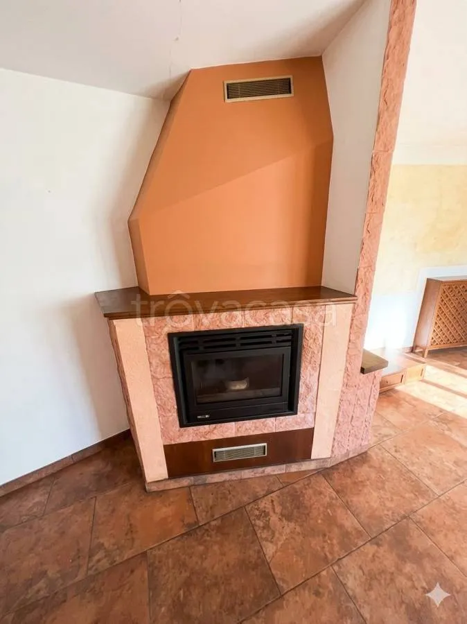 Séjour - Cascina with Private Garden in Roletto