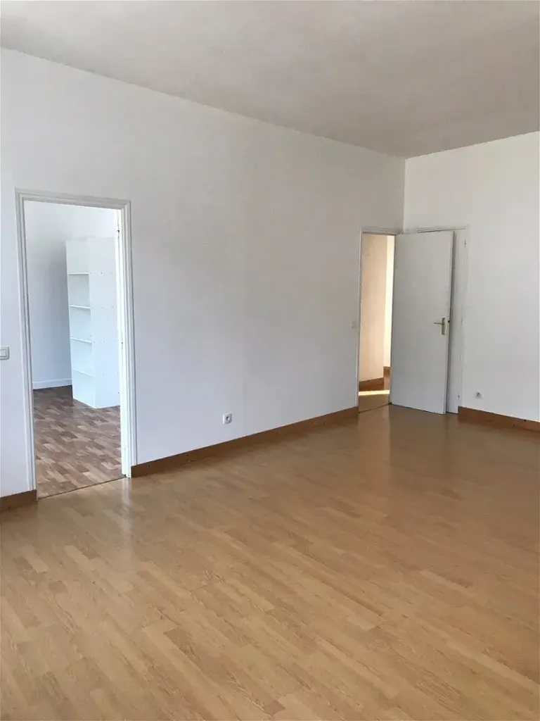 Elutuba - 3-Bedroom Apartment in Pontrieux