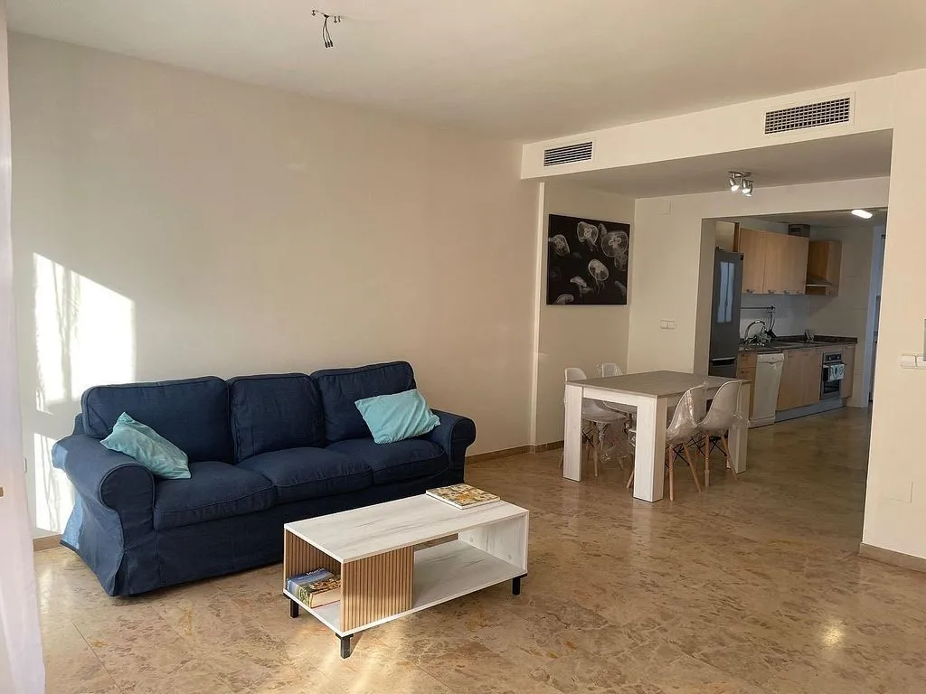 Elutuba - Student Duplex with Terrace in Guadalupe