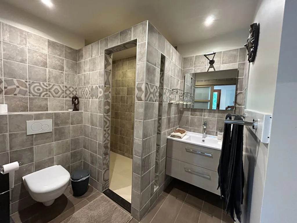 Salles de bain - Villa avec Jardin à Carcans, Proche Lac