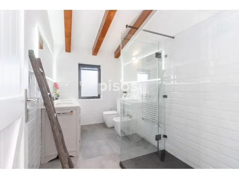Salles de bain - Restored Chalet with River Walk Access in Lugo