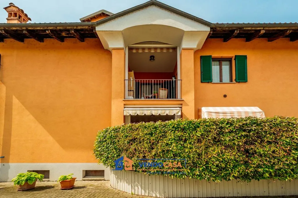 Välivaade - Apartment with Balcony and Box in Fossano
