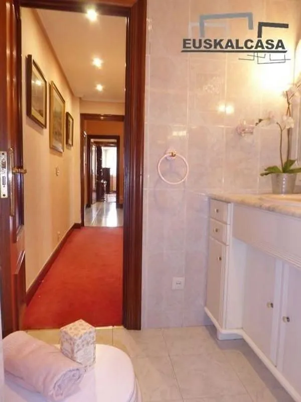 Salles de bain - Bright Apartment with Lift in Bilbao