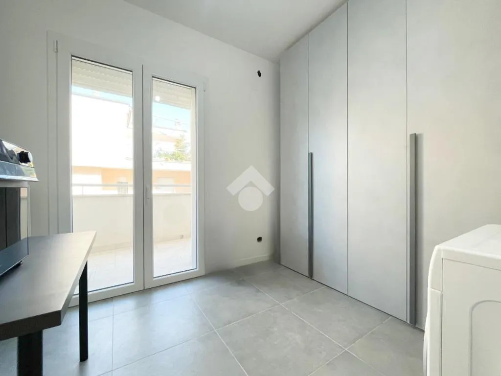 Pesuköök - Modern Apartment with Balcony in Central Vasto
