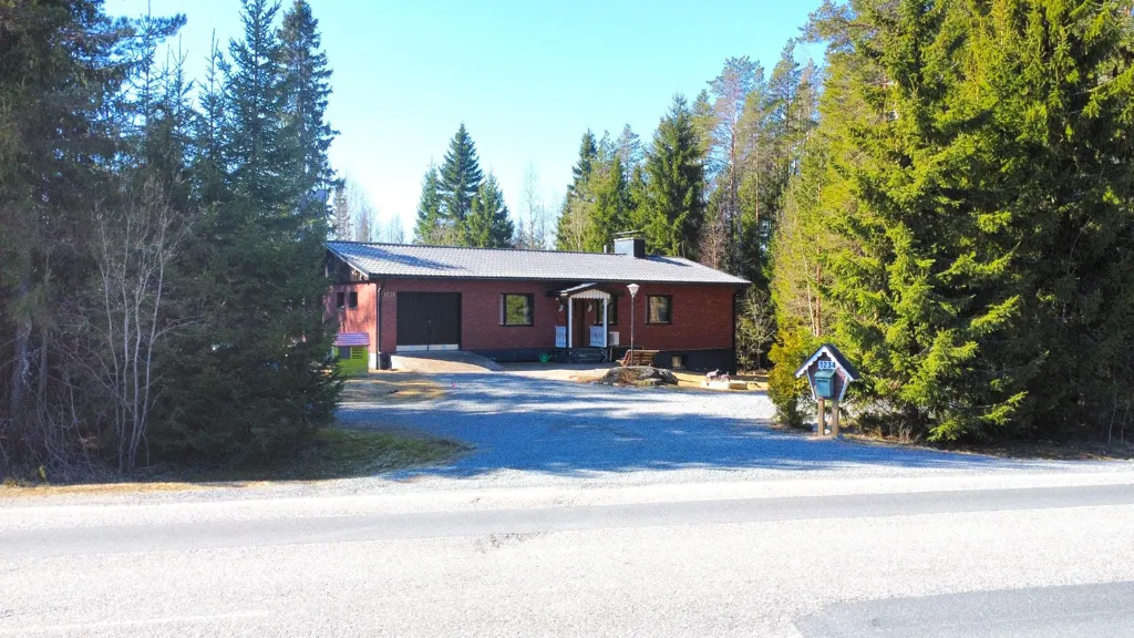 Välivaade - Detached House with Garden in Nopankylä