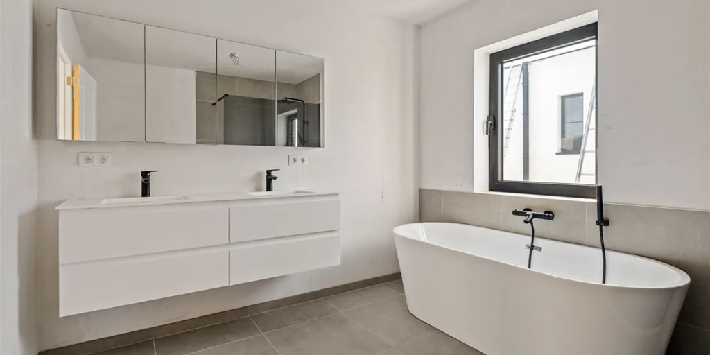 Salles de bain - Maison avec Piscine à Herentals