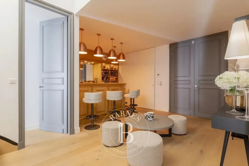 Soggiorno - Luxury Duplex with Balcony in Bordeaux