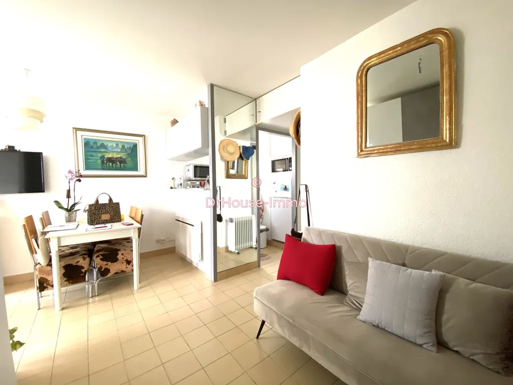 Elutuba - Second Floor Flat with Sea View Terrace in Ulysse