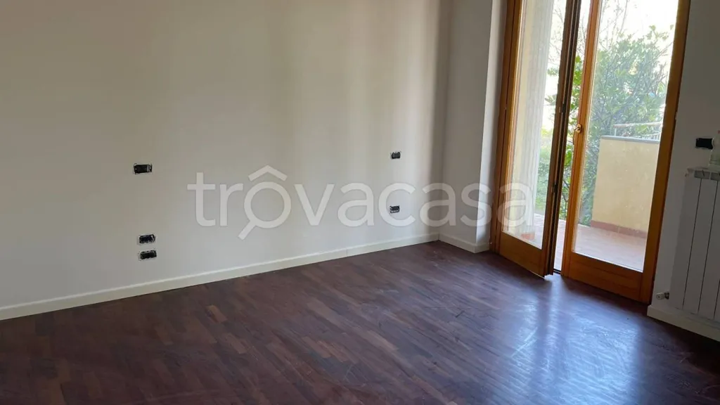 Pièces - Ground Floor Apartment with Private Garden in Perugia