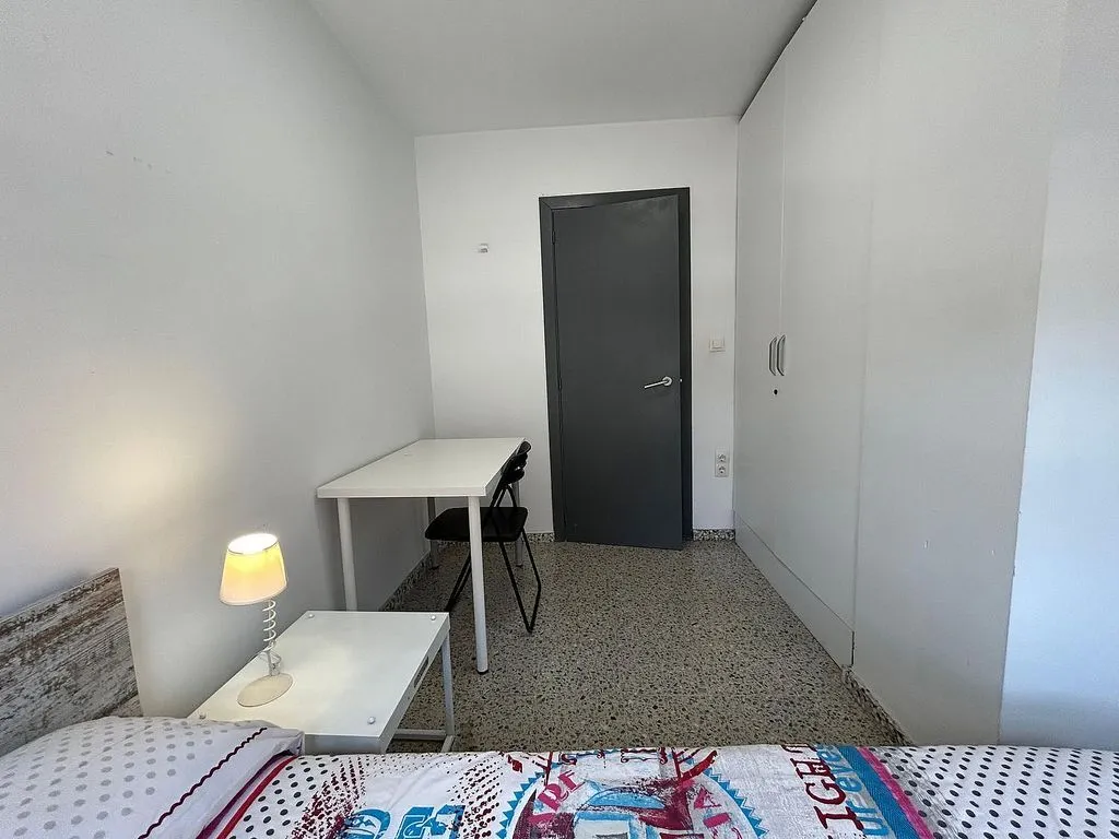 Magamistoad - Student Flat with Terrace in Ciudad Universitària