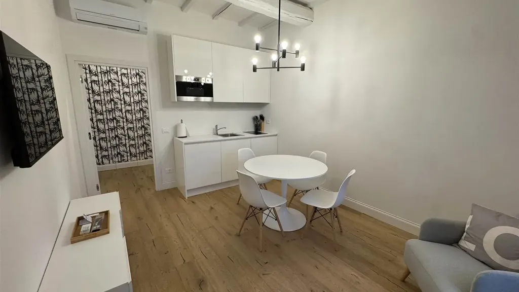 Salle à manger - Refurbished Flat with Bus Stop in Florence