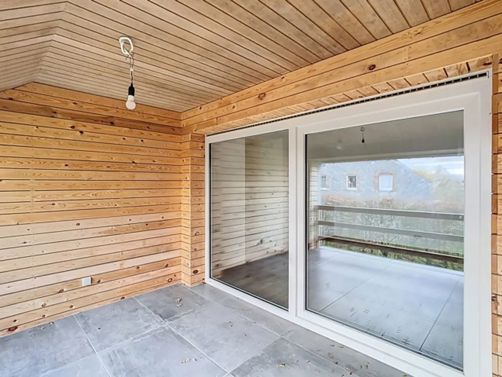 Rõdu - 3-Bedroom House with Terrace in Anhée