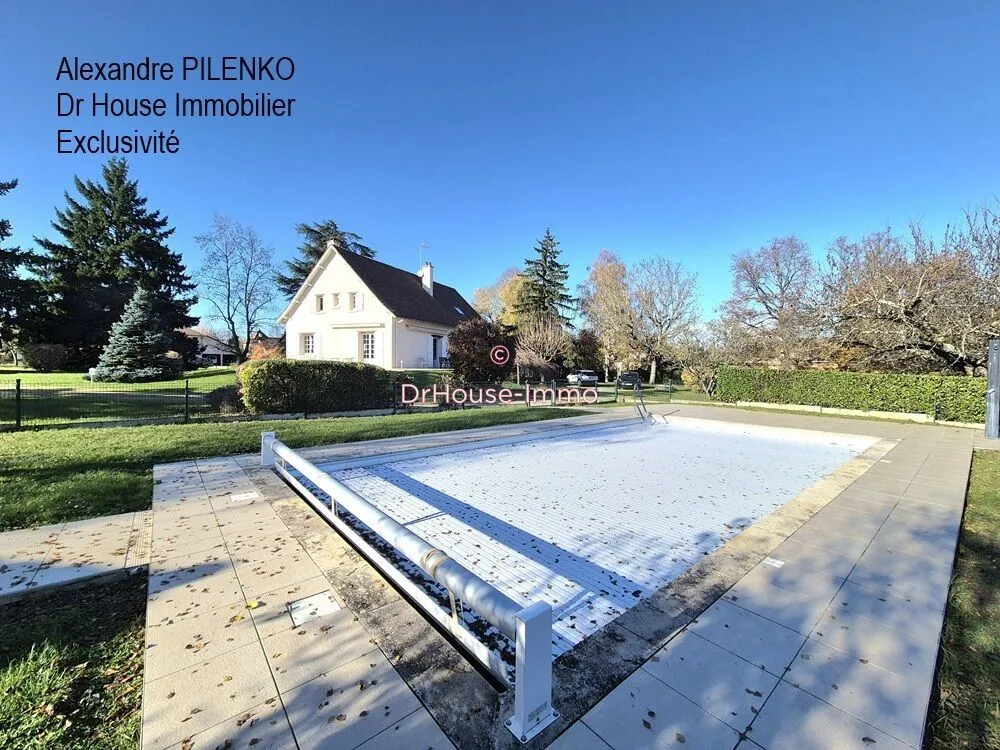 Bassein - Rénovated House with Pool in Dracy-le-Fort