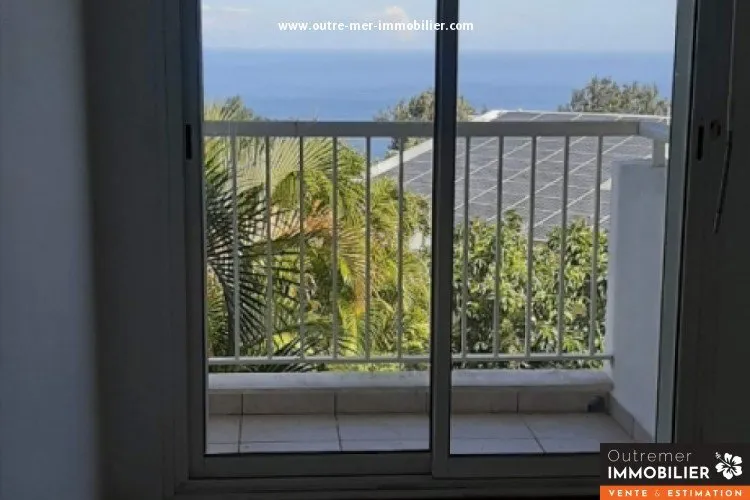 Balcone - Triplex Flat in Quiet Residence near Piton St Leu