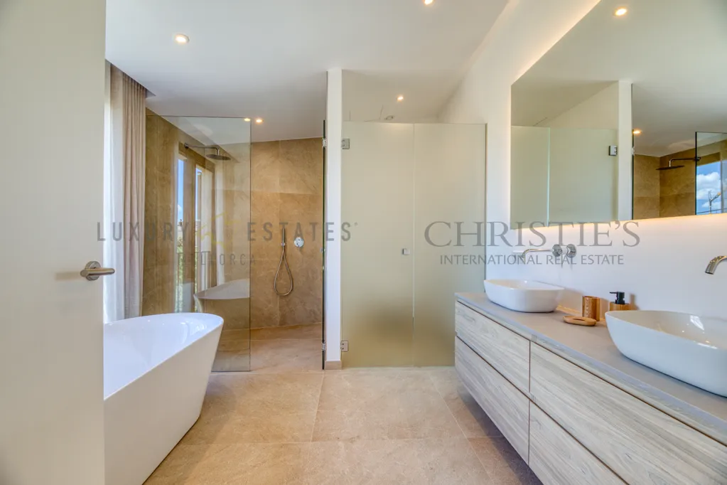 Vannitoad - Newly Constructed Villa with Pool in Calvia