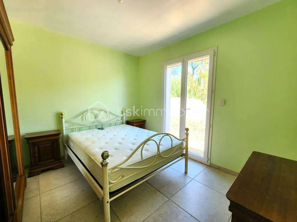 Magamistoad - Property with Pool and Garage in Tourbes