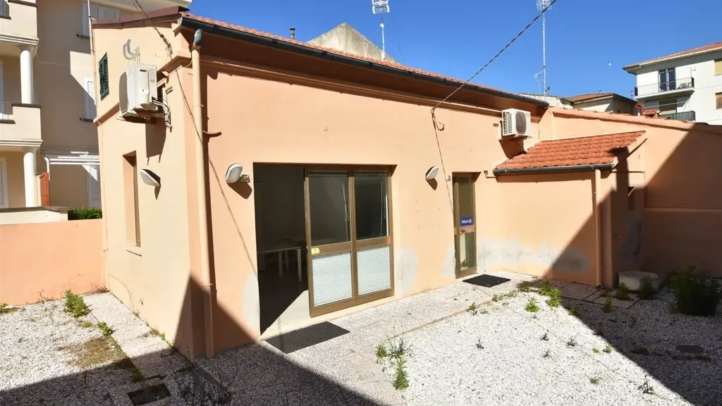 Extérieur - Apartment with Private Courtyard in Rosignano Solvay
