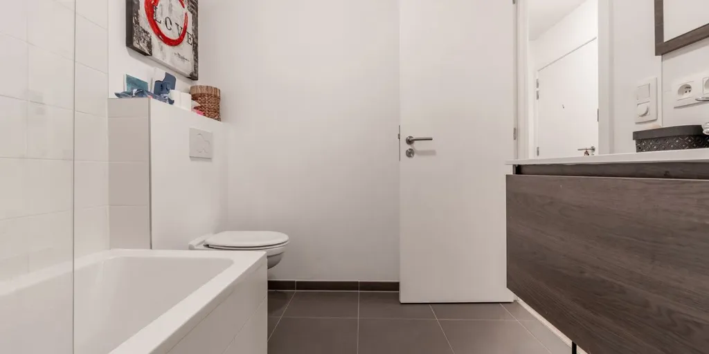 Vannitoad - Modern Apartment with Garden in Ukkel