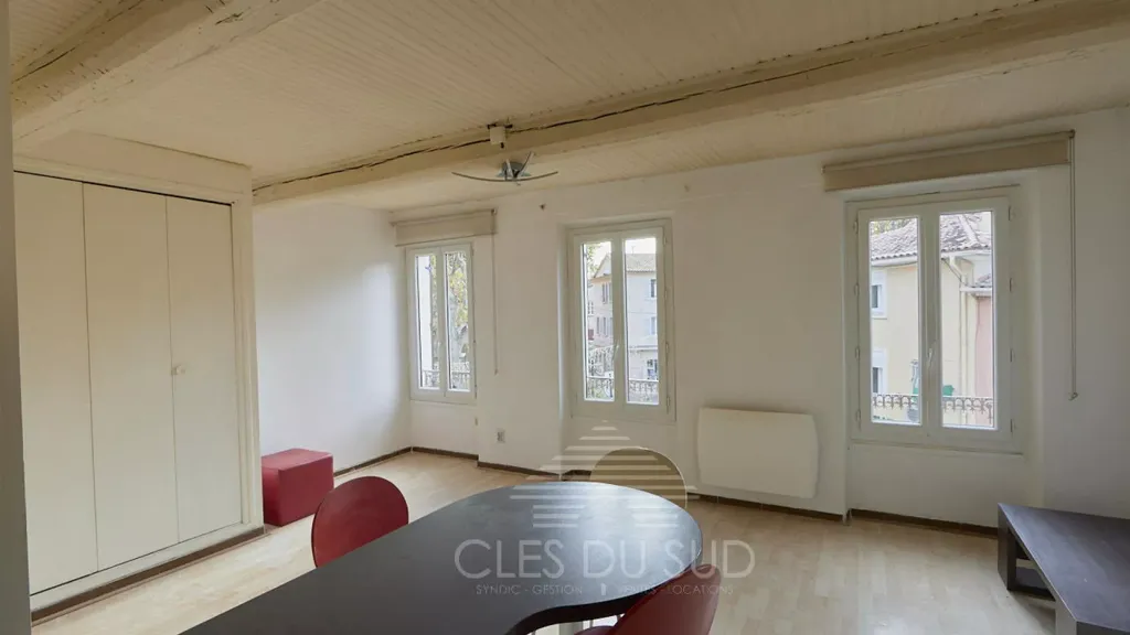 Salle à manger - Appartement Lumineux avec Parking à La Garde