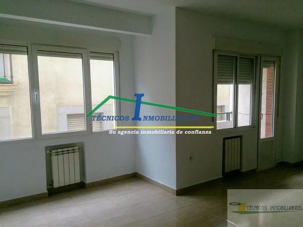 Elutuba - Bright Flat with Balcony and Terrace in Mérida Centre