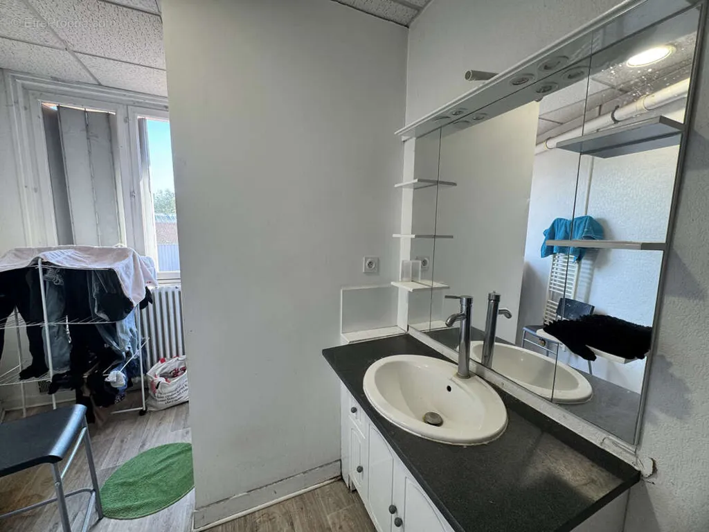 Bagni - T7 Apartment with 6 Bedrooms in Lyon 9