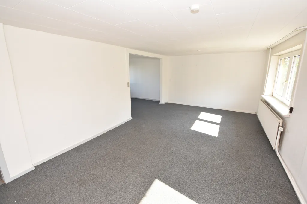 Pièces - Four-Bedroom Terraced House in Snedsted