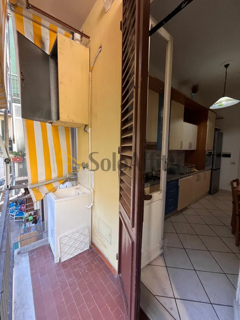 Köök - Studio in Shared Flat with Balcony in Viale Redi