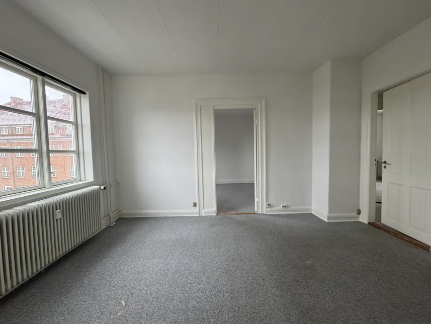 Pièces - Three-Bedroom Apartment with Scenic View in Viborg