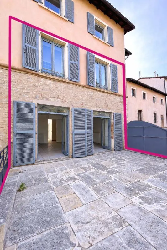 Aed - Renovated Duplex with Terrace in Beaugard