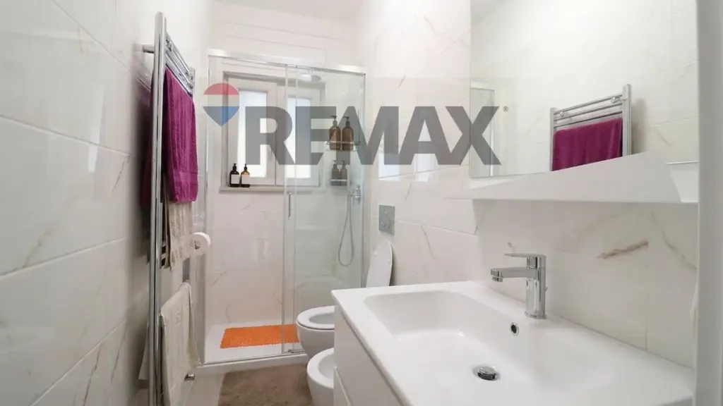 Salles de bain - Apartment with Balcony in Serra Venerdi, Matera