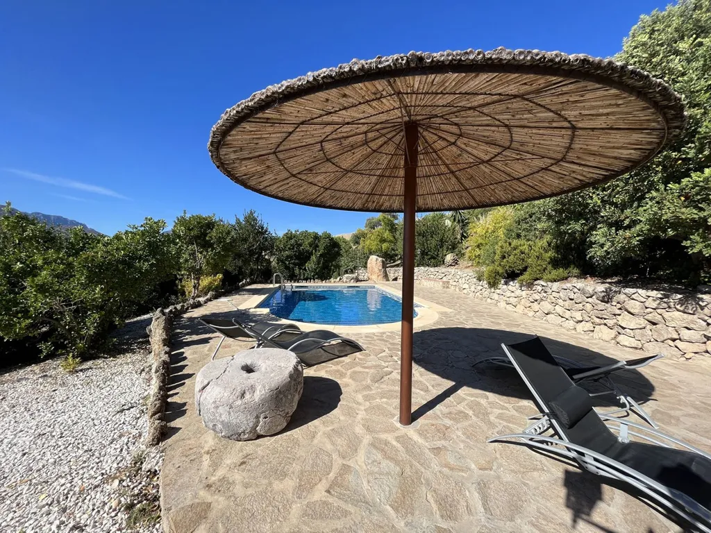 Piscine - Rustic Estate with Natural Setting in Ronda