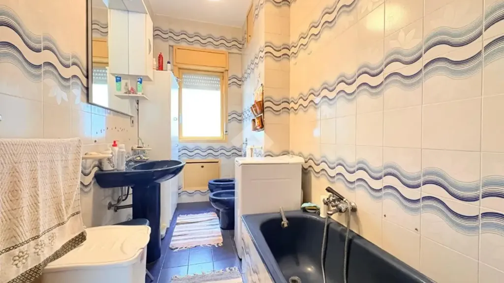 Salles de bain - 4-Bedroom Apartment with Balcony in Palermo