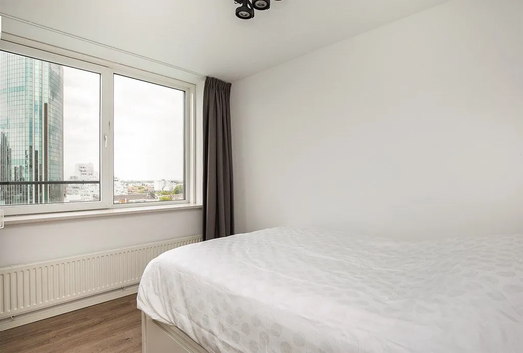 4-toaline korter asukohas Rotterdam