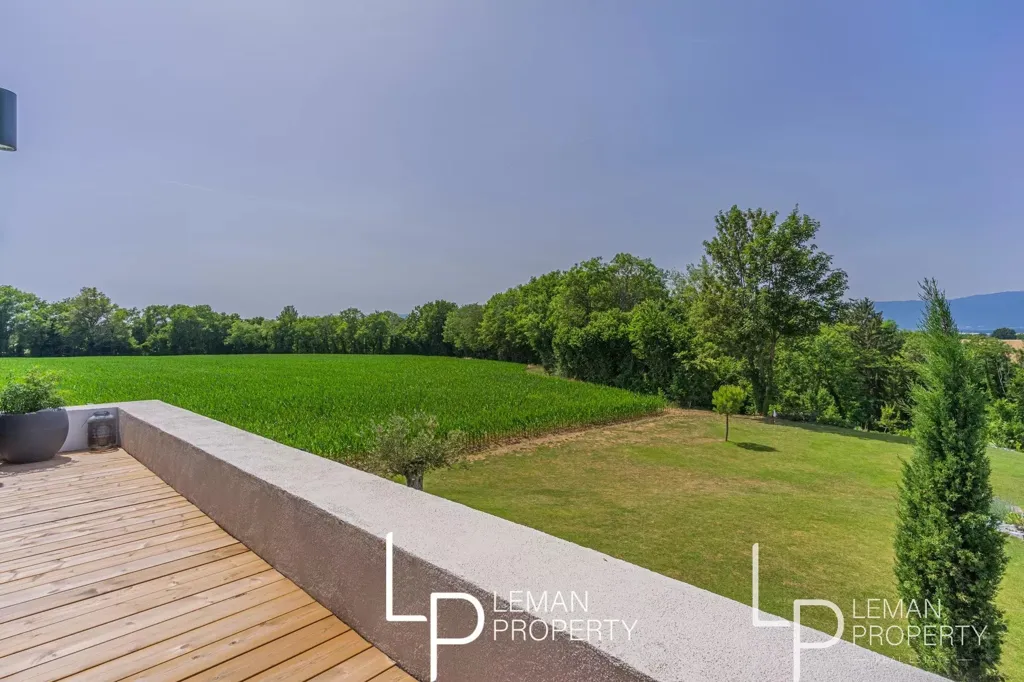 Terrass - Architectural House with Jacuzzi in Bucolic Setting