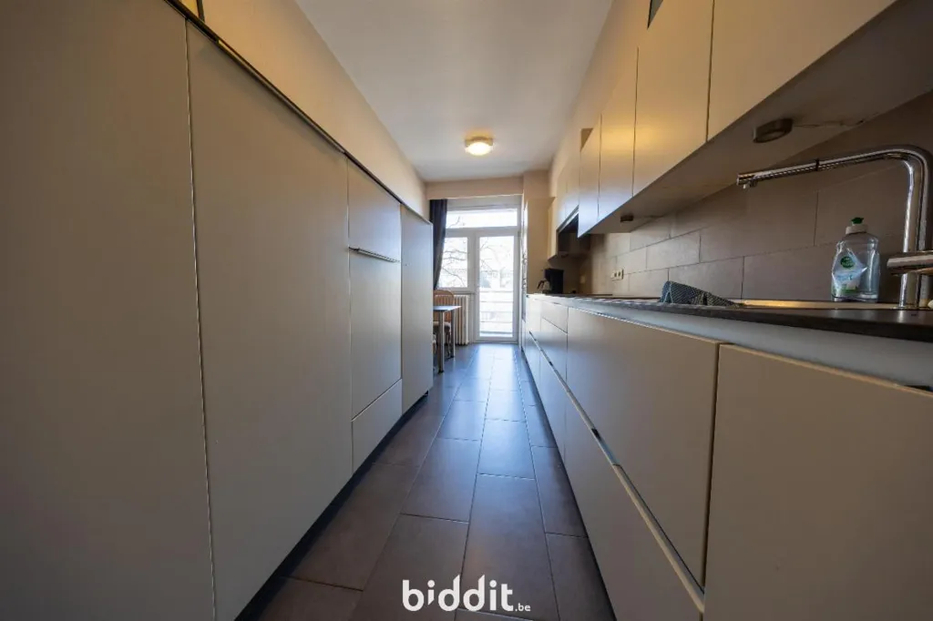 Köök - Characterful Apartment with View on Bd. Piercot