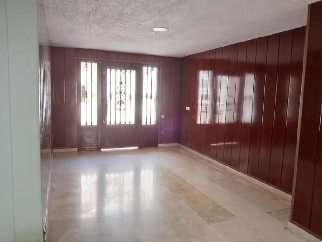 Esik - Renovated Apartment with Pool in Molino