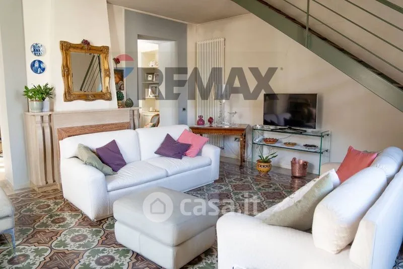Elutuba - Rustic Two-Level Apartment in Cosenza