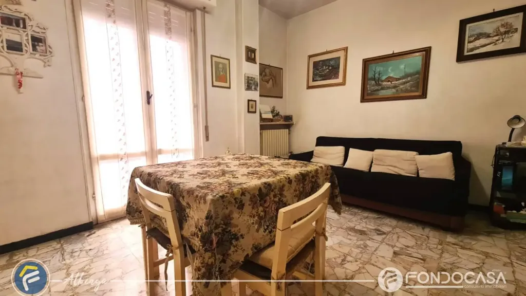 Salle à manger - Apartment with Two Balconies in Albenga
