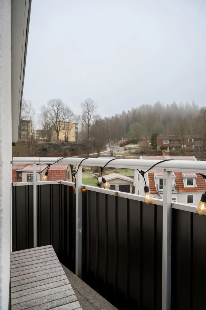 Balcon - Renovated Penthouse with Balcony in Norrmalm