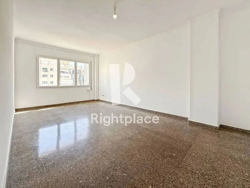 Pièces - Apartment with Balcony and Terrace in La Nova Esquerra de l'Eixample