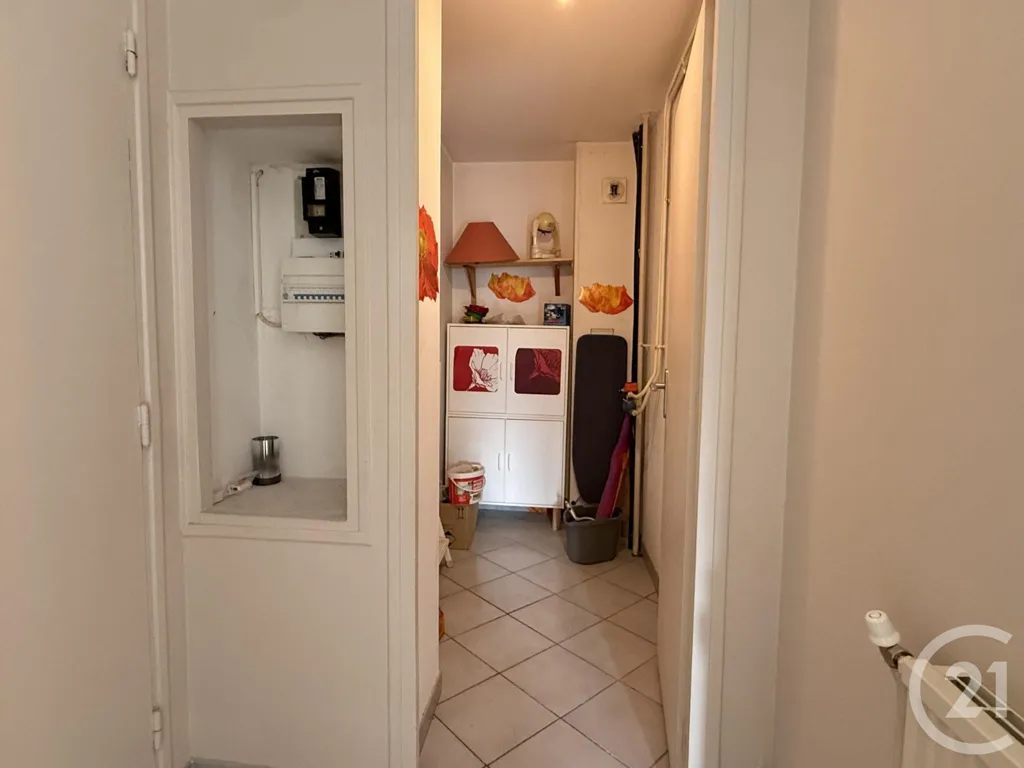 Entrée - Appartement 3 Pièces avec Vue Dégagée à Échirolles