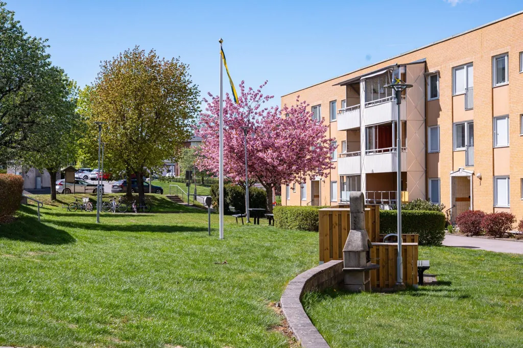 Jardin - Rare Penthouse with French Balcony in Vidablick