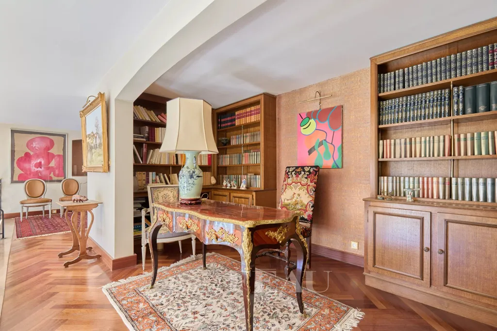 Bureau - Appartement de Prestige Rue de Turenne, Paris 4ème