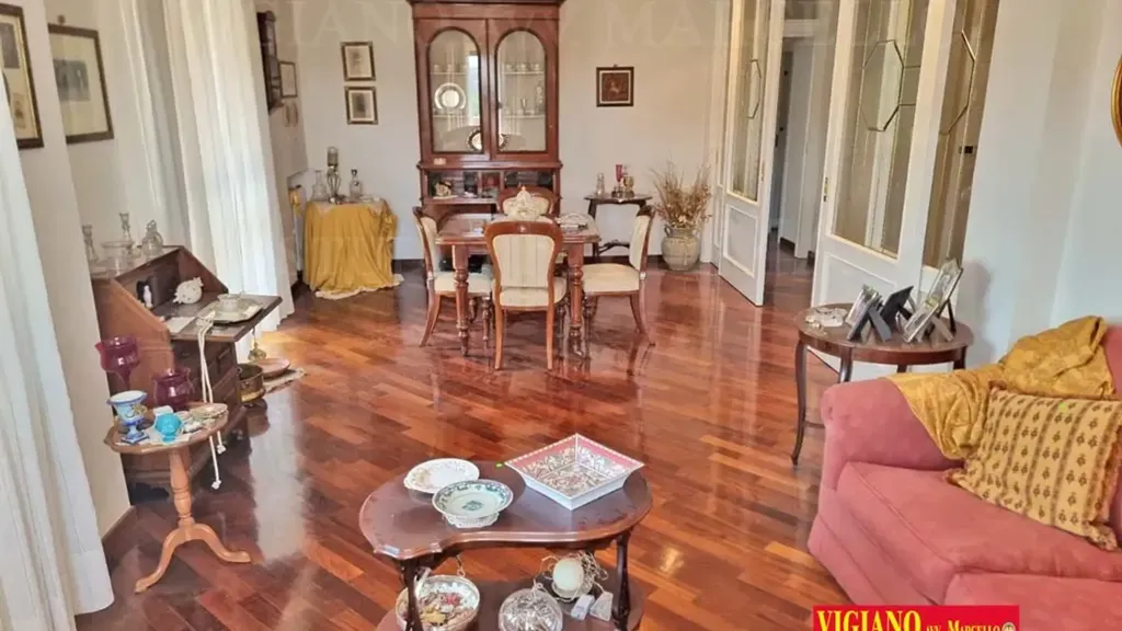 Séjour - Apartment with Triple Exposure in Foggia