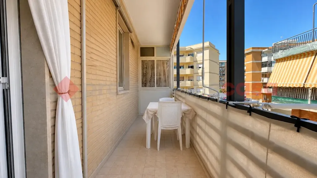 Rõdu - Spacious Apartment with Balcony in Siracusa