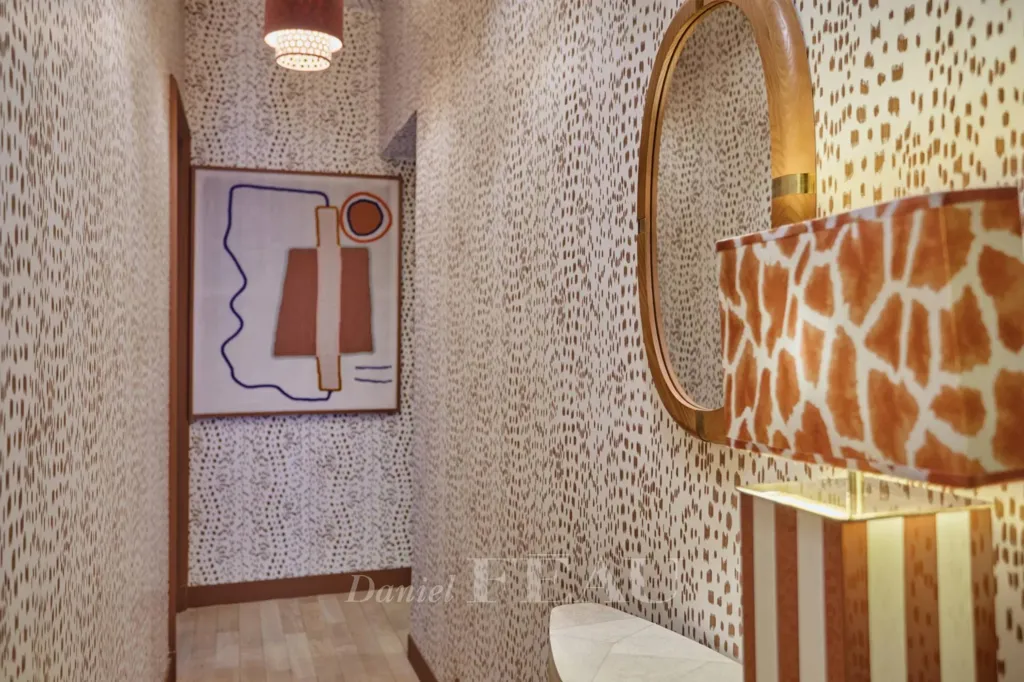 Hallway - Luxury Flat with Balcony in Paris