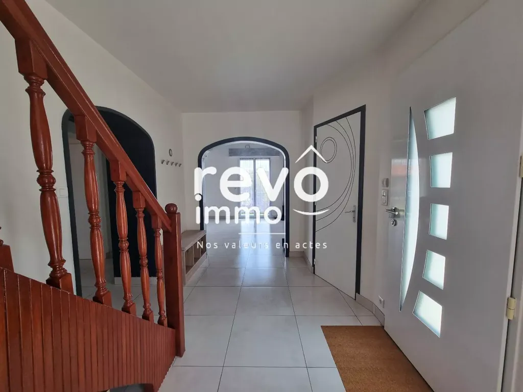 hallway_entrance